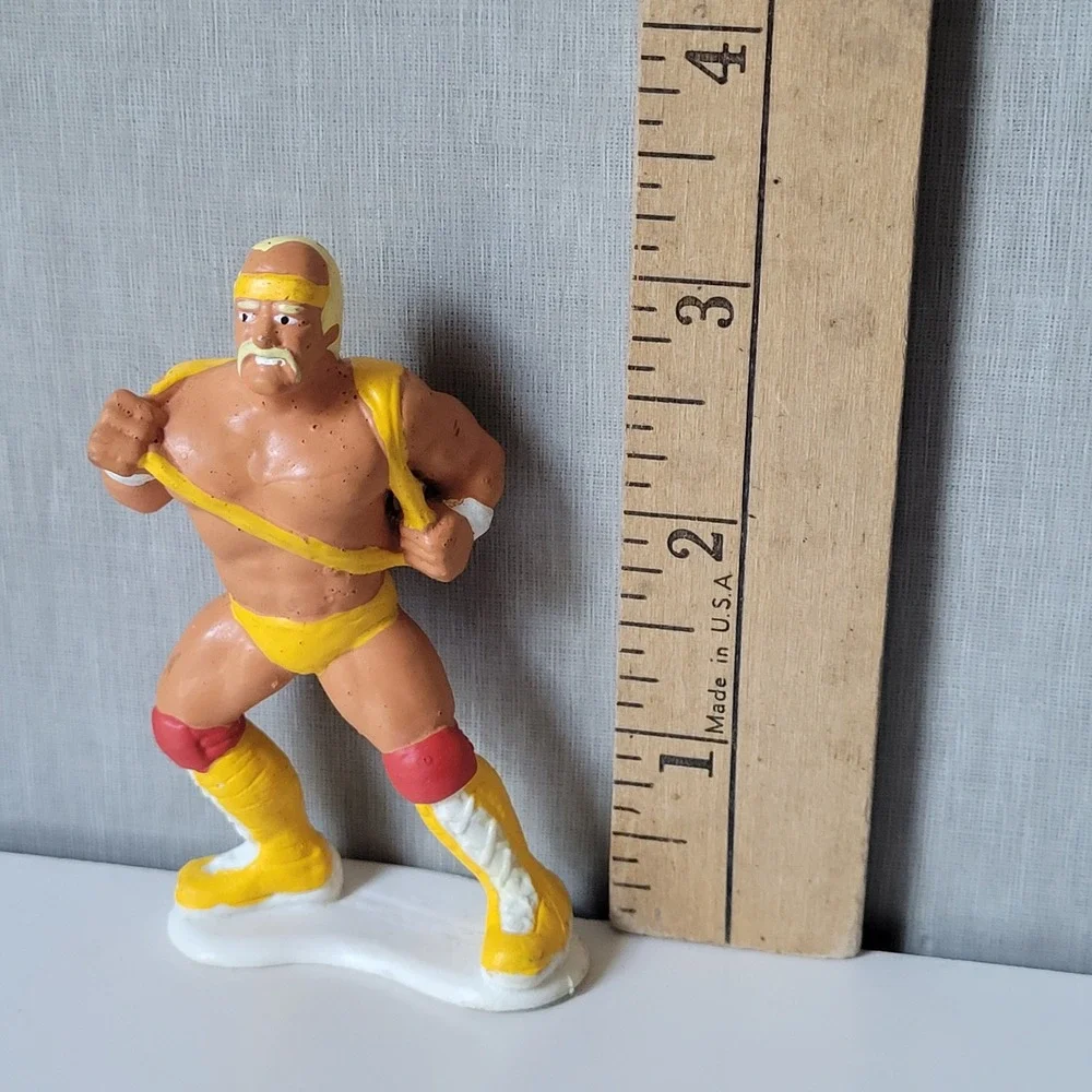 Applause Hulk Hogan Action Figure Unisex 3.5